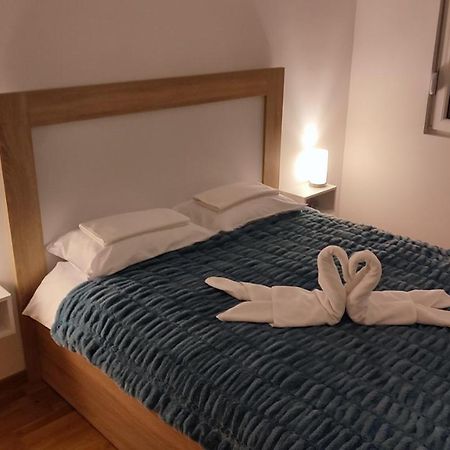 Apartmani Stari Aerodrom Подгориця Екстер'єр фото