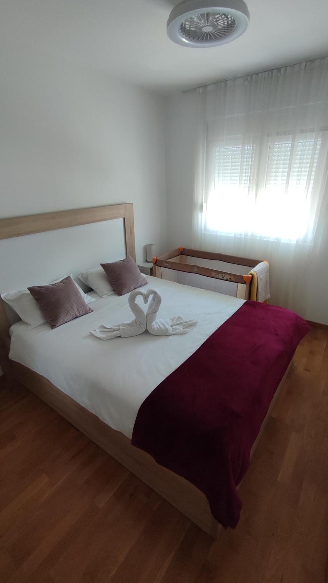 Apartmani Stari Aerodrom Подгориця Екстер'єр фото